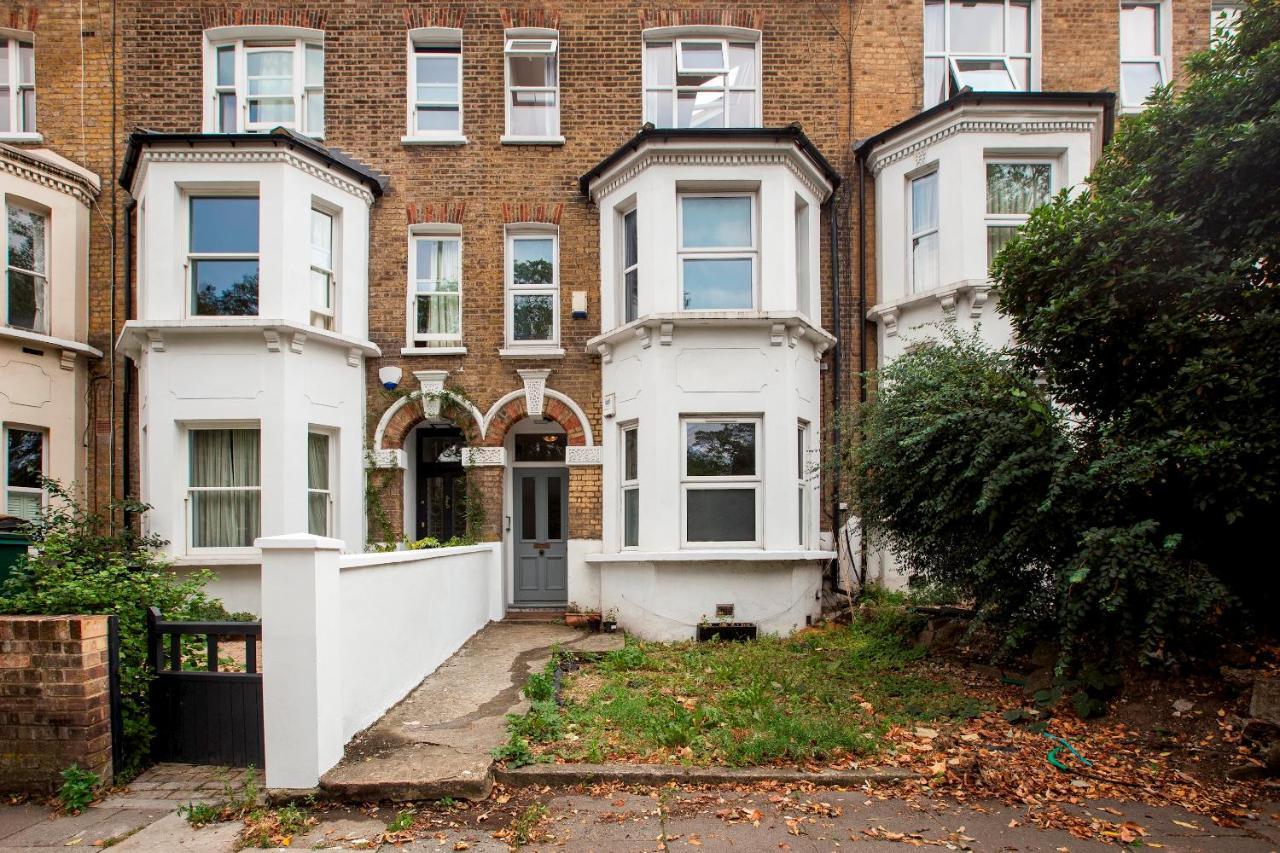 Ferienwohnung Pass The Keys - Beautiful Stylish Flat In South West London Exterior foto